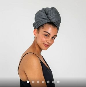 Ettitude waffle hair towel grey